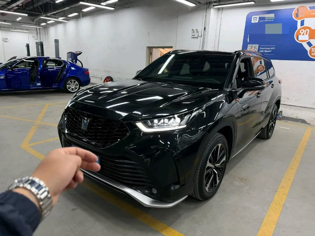 2022 Toyota Crown Kluger 2.5L 192HP L4 E-CVT Hybrid,autocango,china used car exporter,china ev exporter,chinese used car exporter,chinese used ev exporter