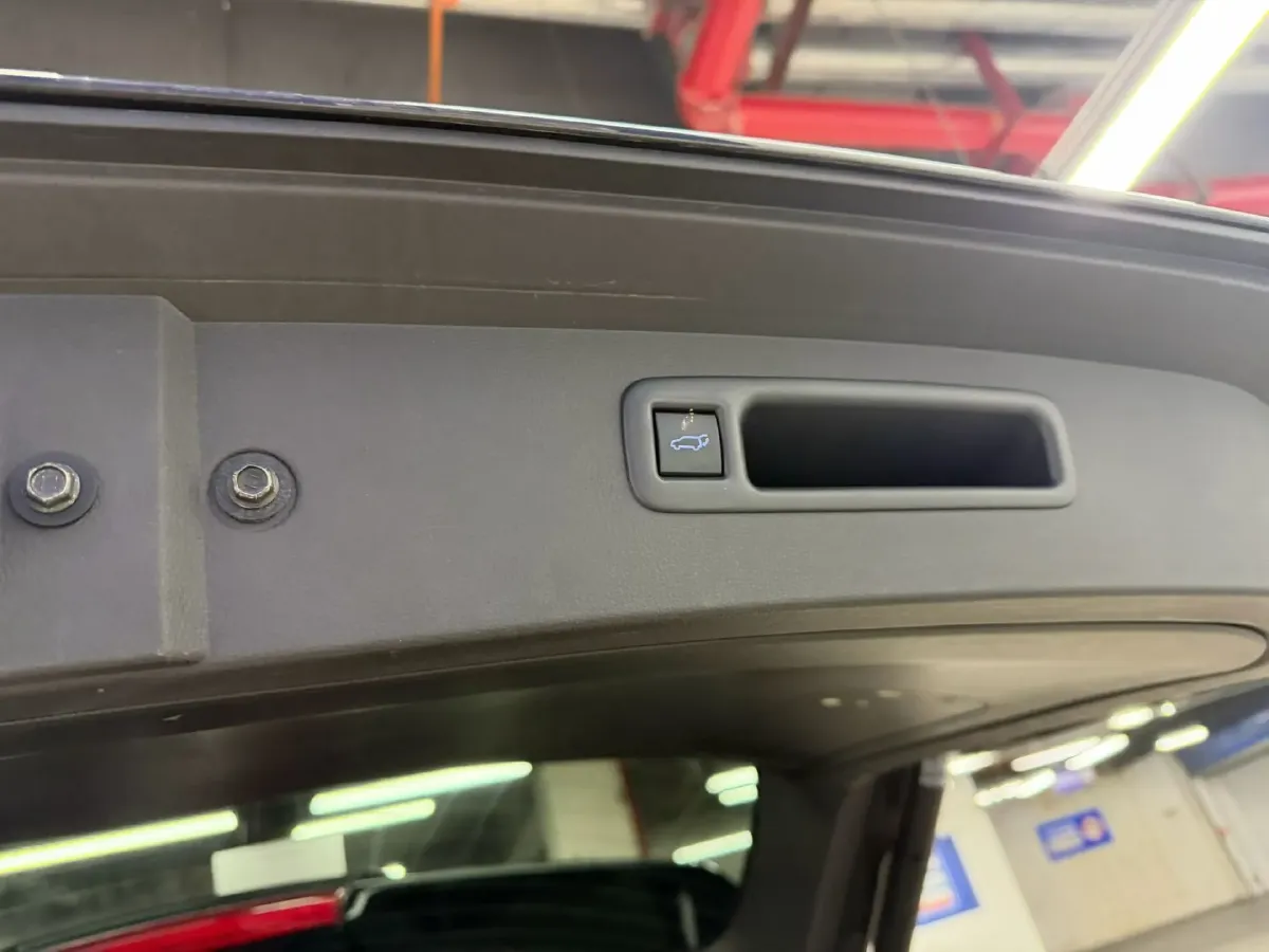 2022 Toyota Crown Kluger 2.5L 192HP L4 E-CVT Hybrid,autocango,china used car exporter,china ev exporter,chinese used car exporter,chinese used ev exporter