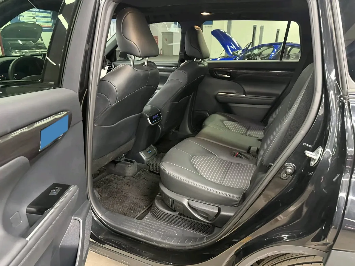 2022 Toyota Crown Kluger 2.5L 192HP L4 E-CVT Hybrid,autocango,china used car exporter,china ev exporter,chinese used car exporter,chinese used ev exporter