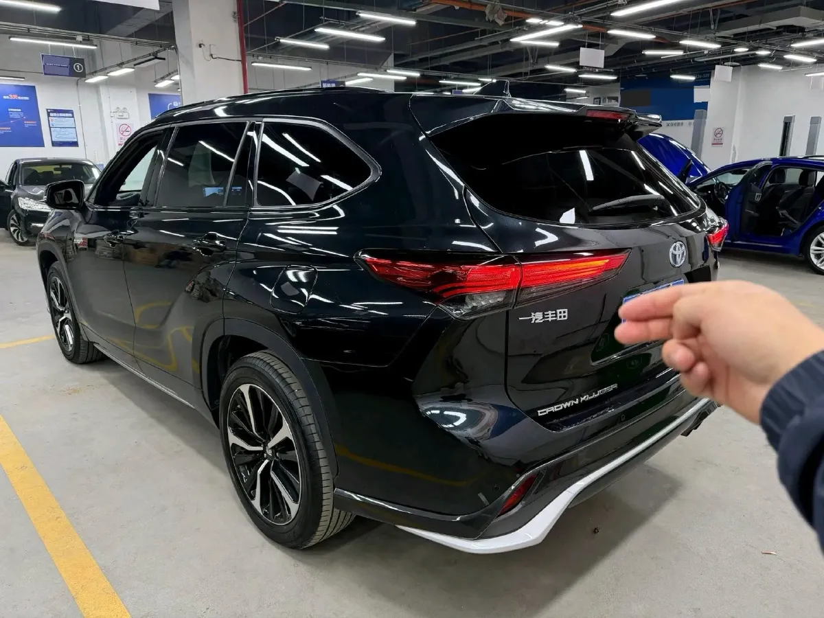 2022 Toyota Crown Kluger 2.5L 192HP L4 E-CVT Hybrid,autocango,china used car exporter,china ev exporter,chinese used car exporter,chinese used ev exporter
