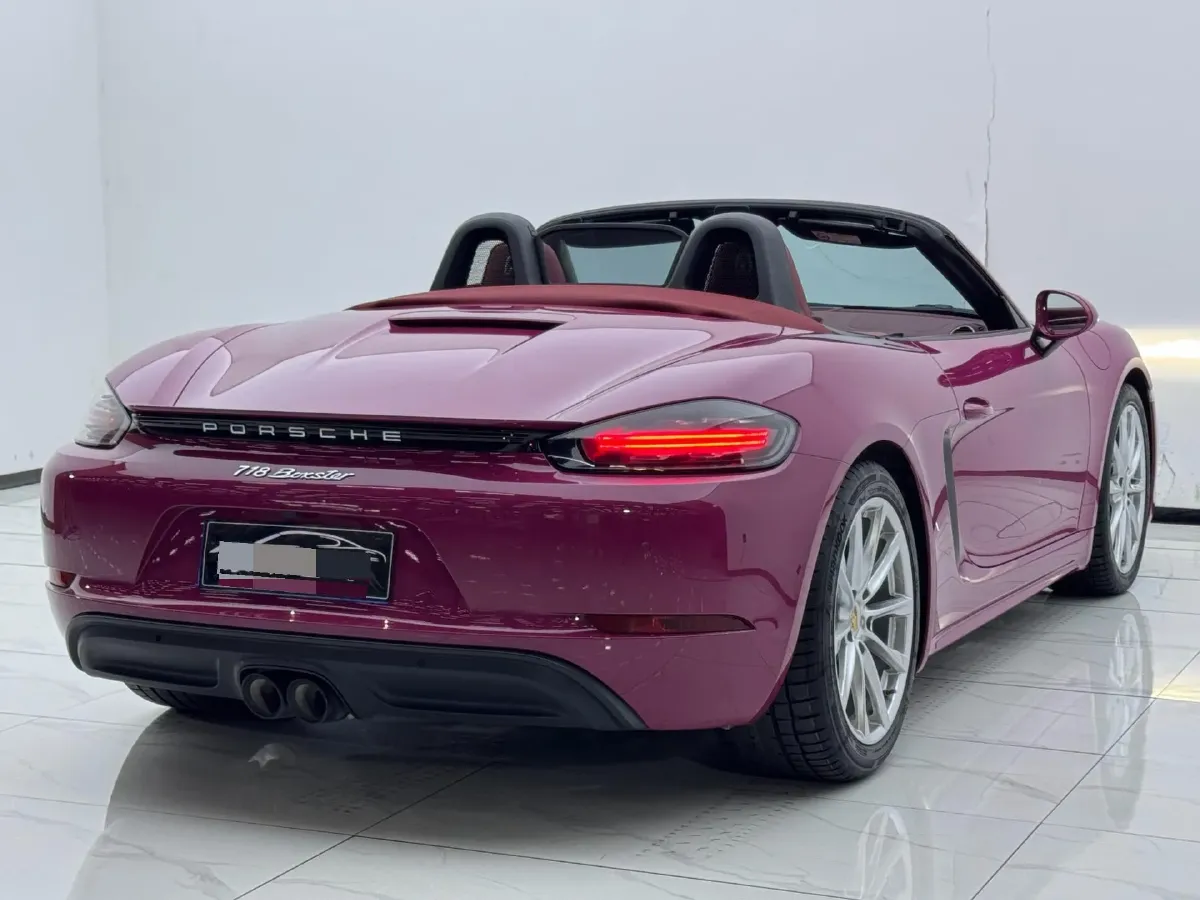 2022 Porsche 718 2.0T 250HP H4 7DCT,autocango,china used car exporter,china ev exporter,chinese used car exporter,chinese used ev exporter