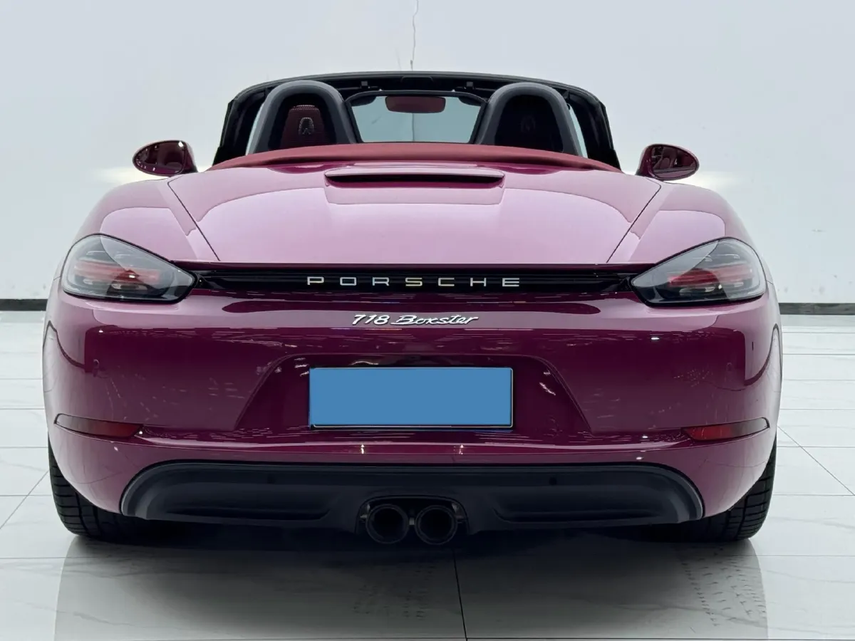 2022 Porsche 718 2.0T 250HP H4 7DCT,autocango,china used car exporter,china ev exporter,chinese used car exporter,chinese used ev exporter