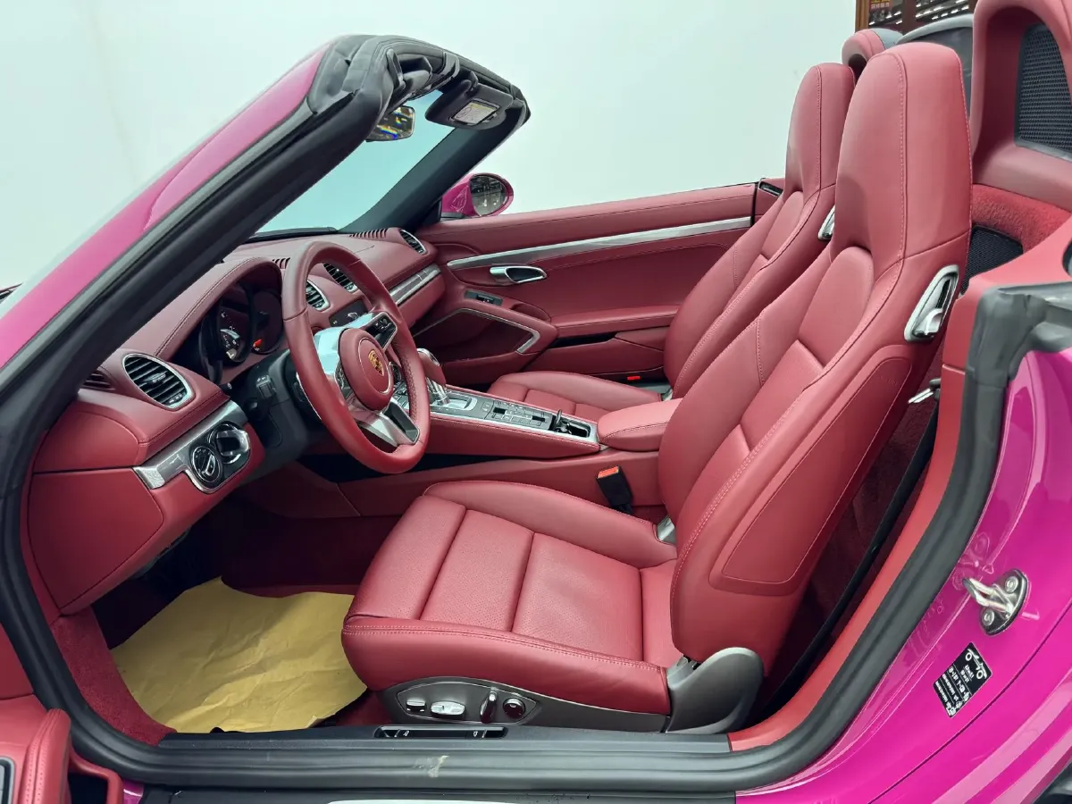 2022 Porsche 718 2.0T 250HP H4 7DCT,autocango,china used car exporter,china ev exporter,chinese used car exporter,chinese used ev exporter