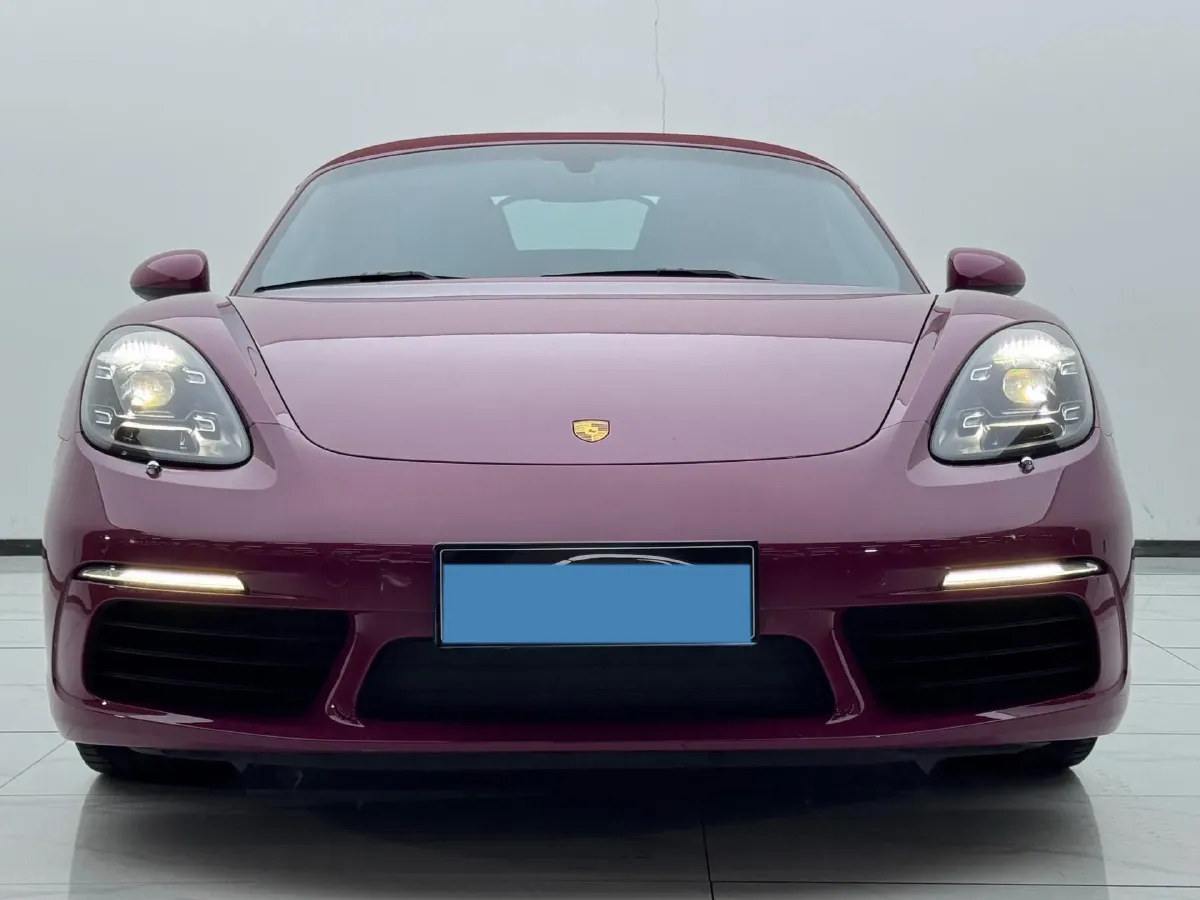 2022 Porsche 718 2.0T 250HP H4 7DCT,autocango,china used car exporter,china ev exporter,chinese used car exporter,chinese used ev exporter