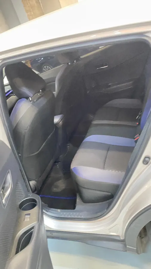 2022 Toyota C-HR 2.0L 171HP L4 CVT,autocango,china used car exporter,china ev exporter,chinese used car exporter,chinese used ev exporter