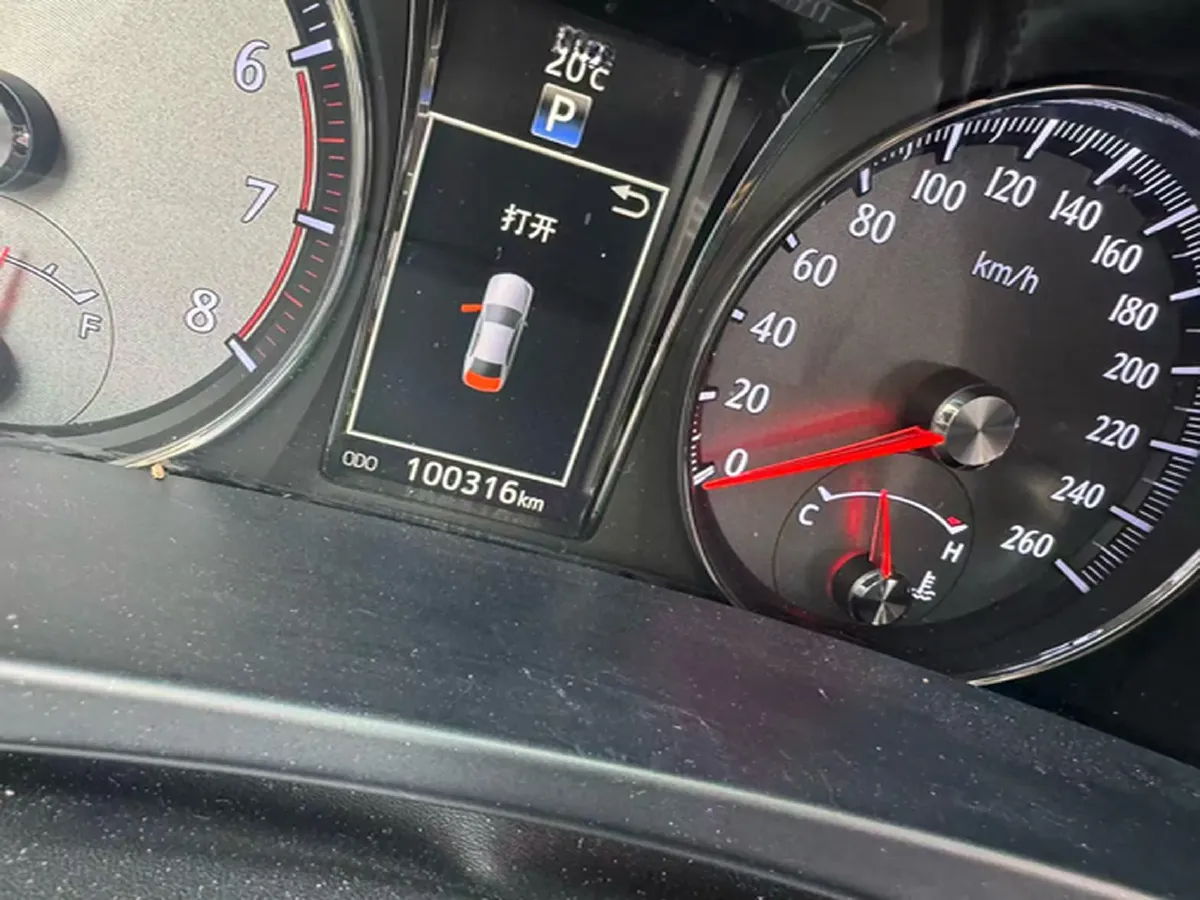 2018 Infiniti Q50L 2.0T 211HP L4 7AT,autocango,china used car exporter,china ev exporter,chinese used car exporter,chinese used ev exporter