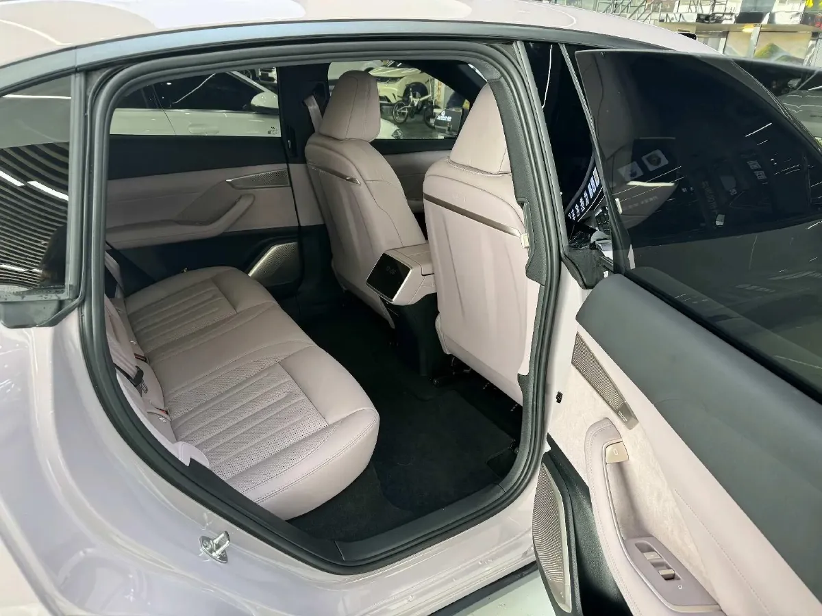 2024 ONVO L60 BEV 60KWH,autocango,china used car exporter,china ev exporter,chinese used car exporter,chinese used ev exporter