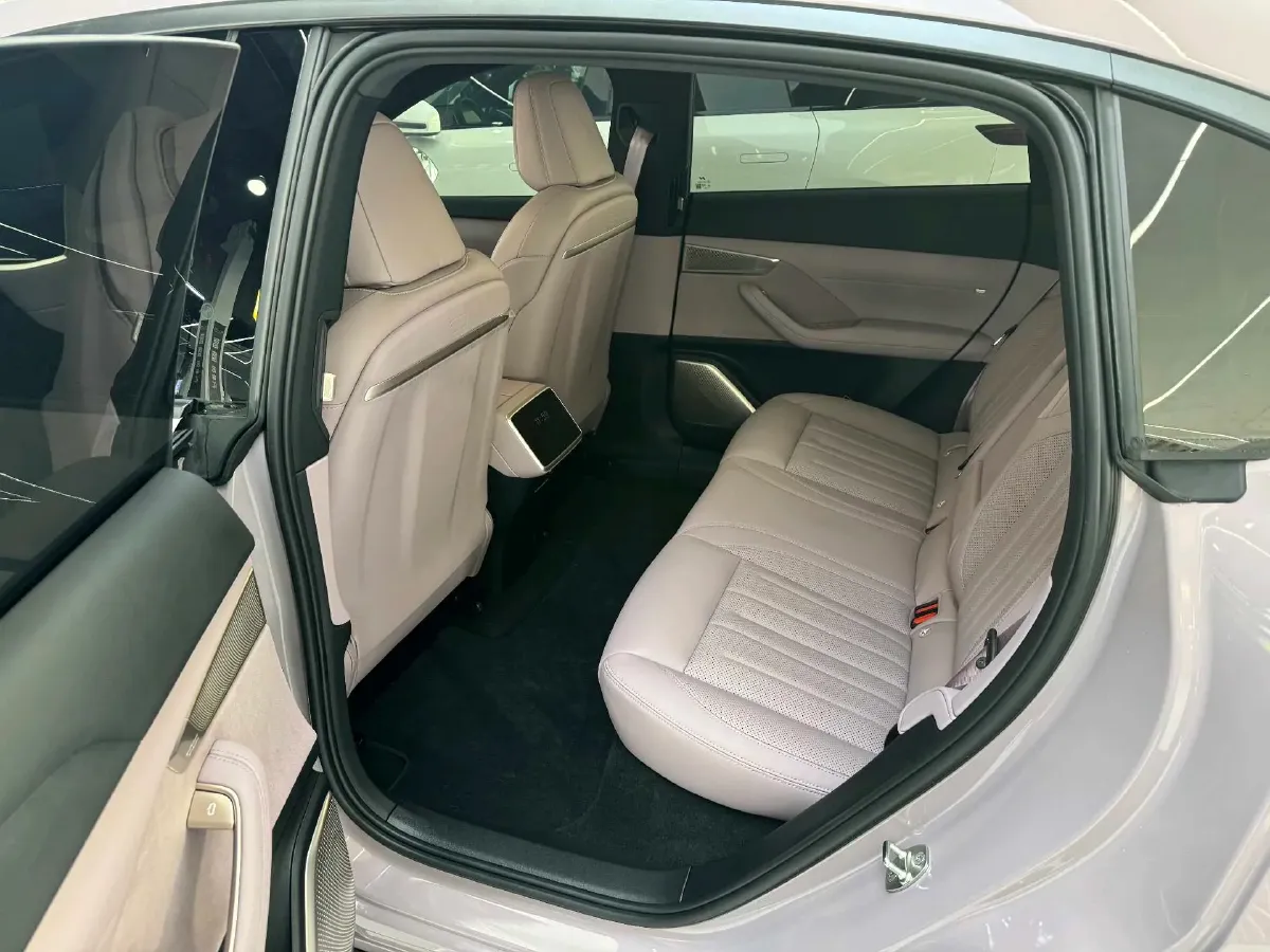 2024 ONVO L60 BEV 60KWH,autocango,china used car exporter,china ev exporter,chinese used car exporter,chinese used ev exporter