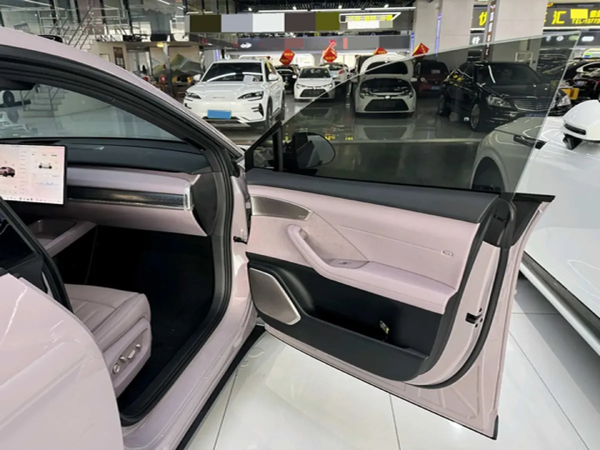 2024 ONVO L60 BEV 60KWH,autocango,china used car exporter,china ev exporter,chinese used car exporter,chinese used ev exporter