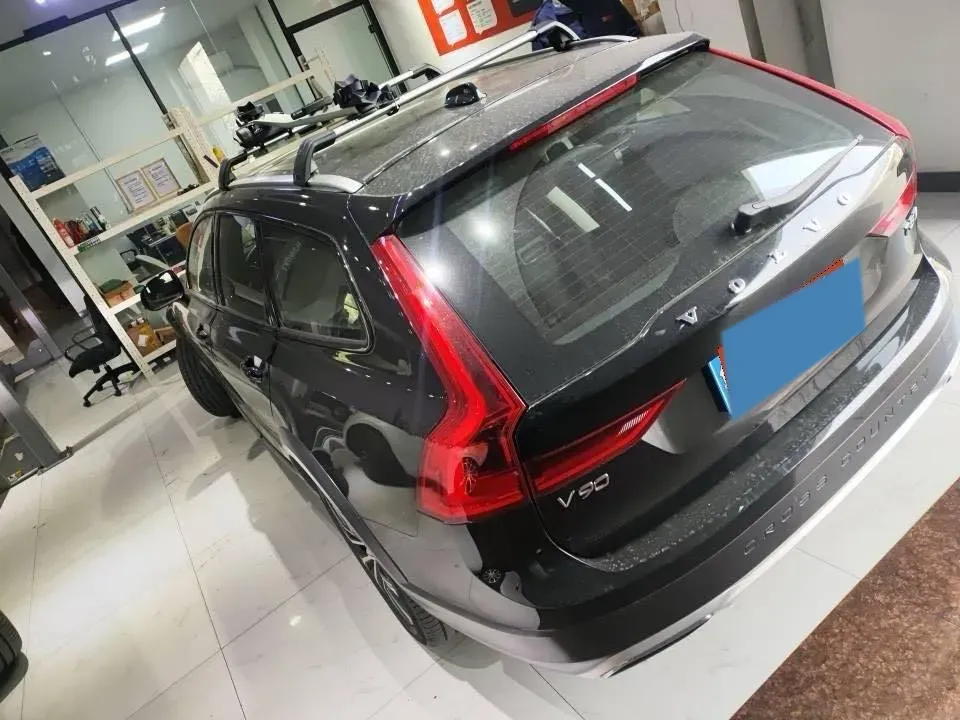 2017 Volvo V90 2.0T 254HP L4 8AT,autocango,china used car exporter,china ev exporter,chinese used car exporter,chinese used ev exporter