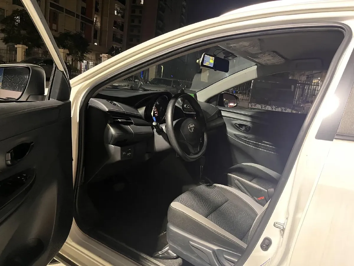 2020 Toyota Yaris L 1.5L 110HP L4 CVT,autocango,china used car exporter,china ev exporter,chinese used car exporter,chinese used ev exporter