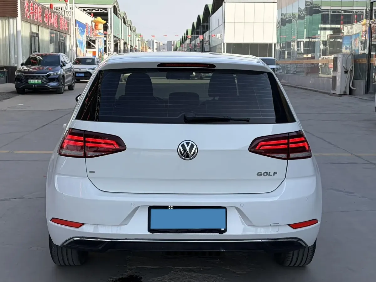 2018 Volkswagen Golf 1.6L 110HP L4 6AT,autocango,china used car exporter,china ev exporter,chinese used car exporter,chinese used ev exporter