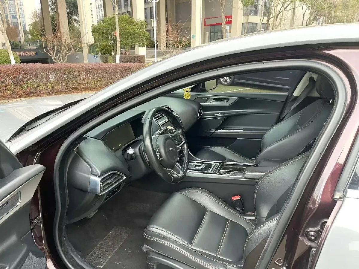 2018 Jaguar XEL 2.0T 200HP L4 8AT,autocango,china used car exporter,china ev exporter,chinese used car exporter,chinese used ev exporter