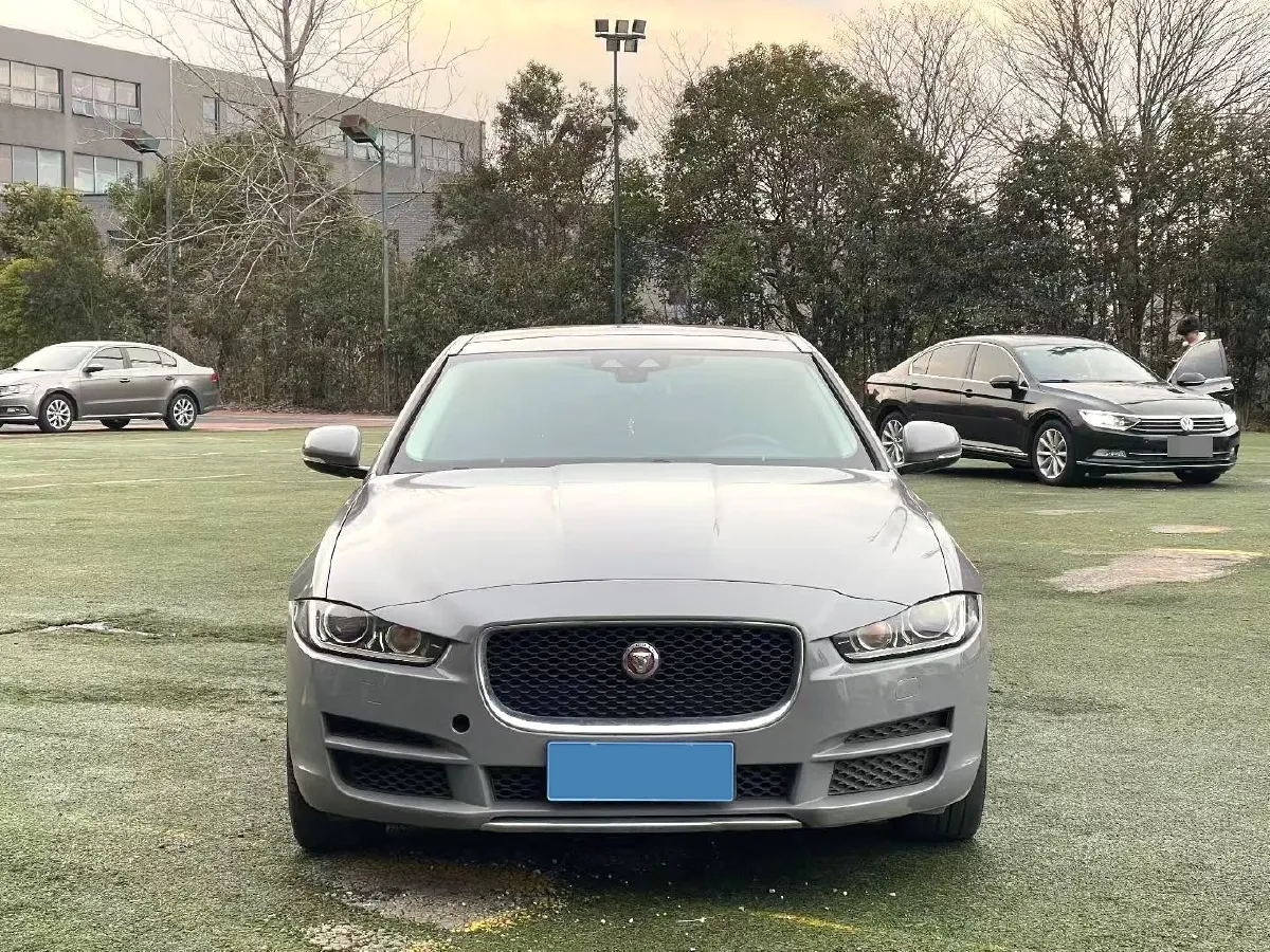 2018 Jaguar XEL 2.0T 200HP L4 8AT,autocango,china used car exporter,china ev exporter,chinese used car exporter,chinese used ev exporter