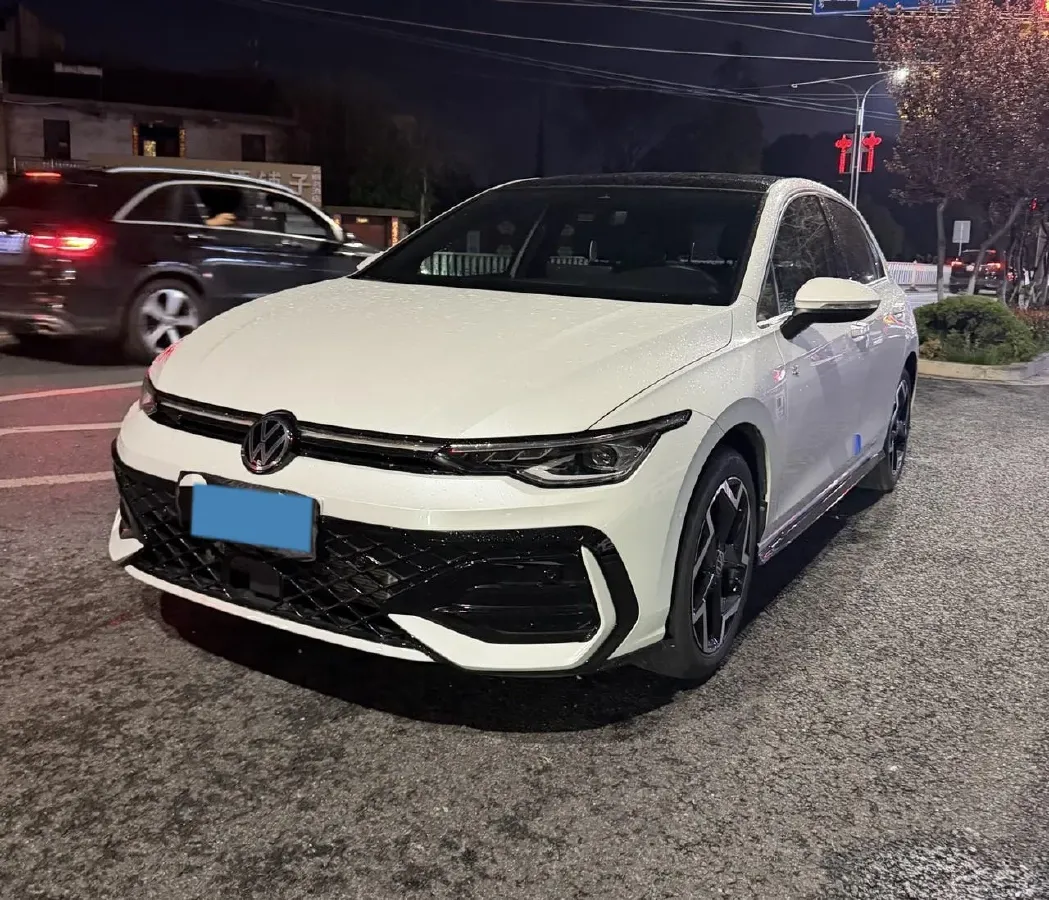 2025 Volkswagen Golf 1.5T 160HP L4 7DCT,autocango,china used car exporter,china ev exporter,chinese used car exporter,chinese used ev exporter