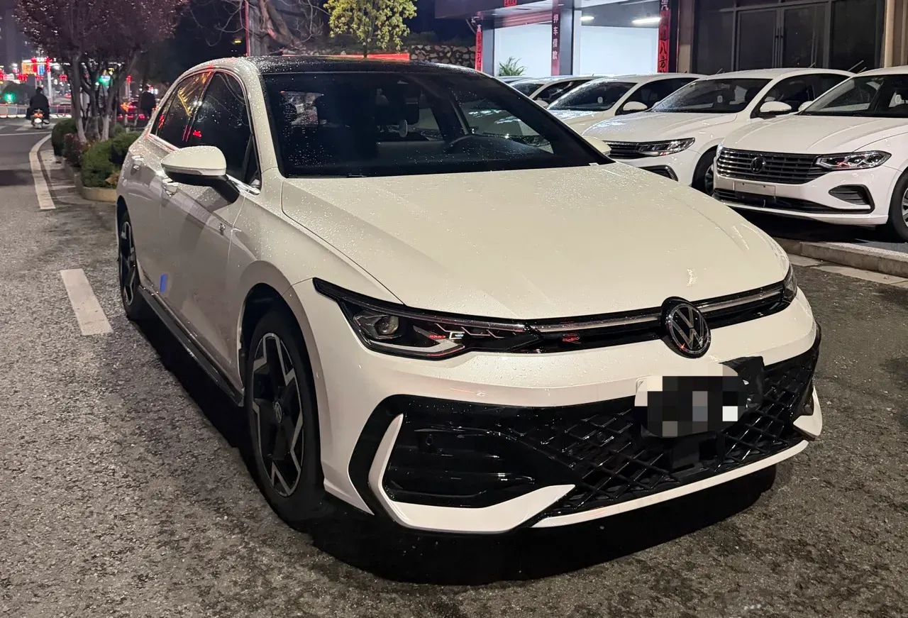 2025 Volkswagen Golf 1.5T 160HP L4 7DCT,autocango,china used car exporter,china ev exporter,chinese used car exporter,chinese used ev exporter