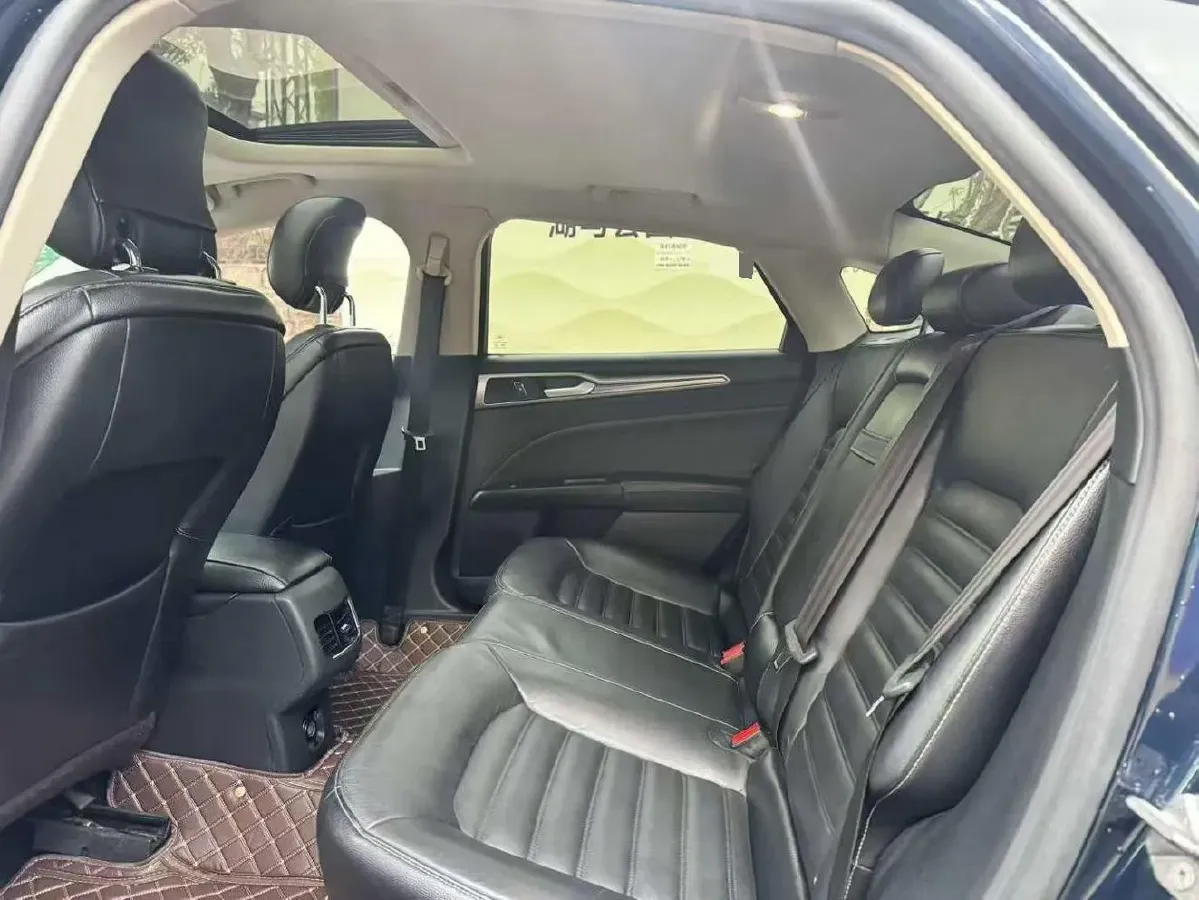 2017 Ford Mondeo 2.0T 204HP L4 6AT,autocango,china used car exporter,china ev exporter,chinese used car exporter,chinese used ev exporter