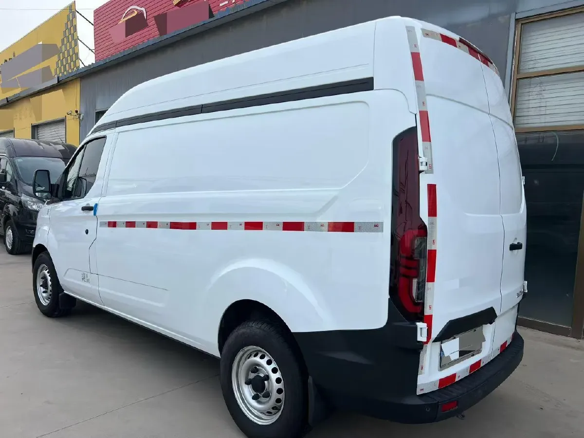 2023 Ford Transit 2.0T 143HP L4 5MT,autocango,china used car exporter,china ev exporter,chinese used car exporter,chinese used ev exporter