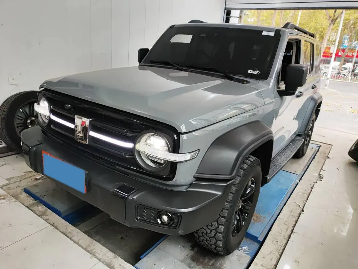 2023 Tank 300 2.0T 227HP L4 8AT,autocango,china used car exporter,china ev exporter,chinese used car exporter,chinese used ev exporter