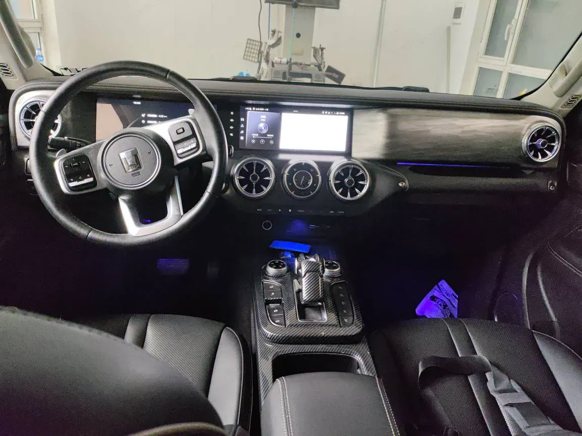 2023 Tank 300 2.0T 227HP L4 8AT,autocango,china used car exporter,china ev exporter,chinese used car exporter,chinese used ev exporter