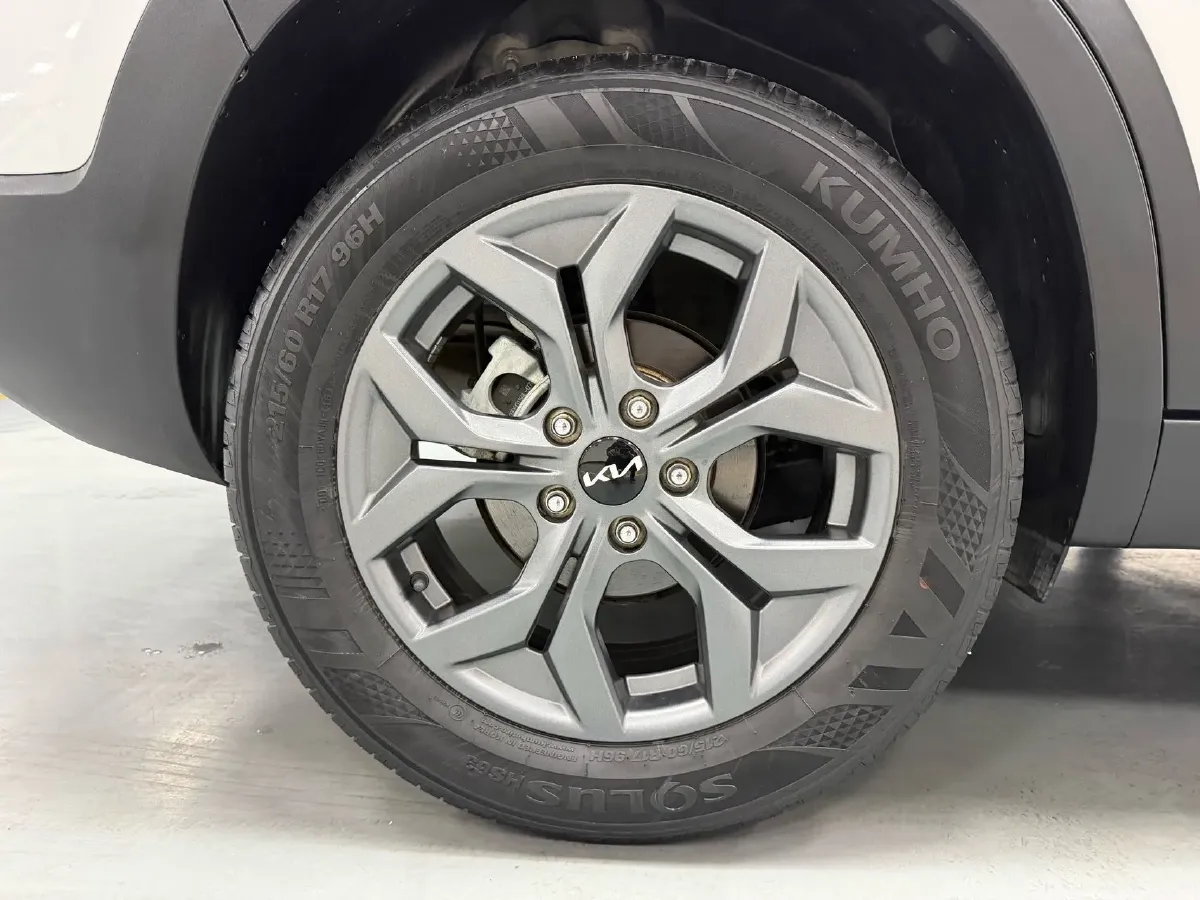 2023 Kia Seltos 1.5L 115HP L4 CVT,autocango,china used car exporter,china ev exporter,chinese used car exporter,chinese used ev exporter