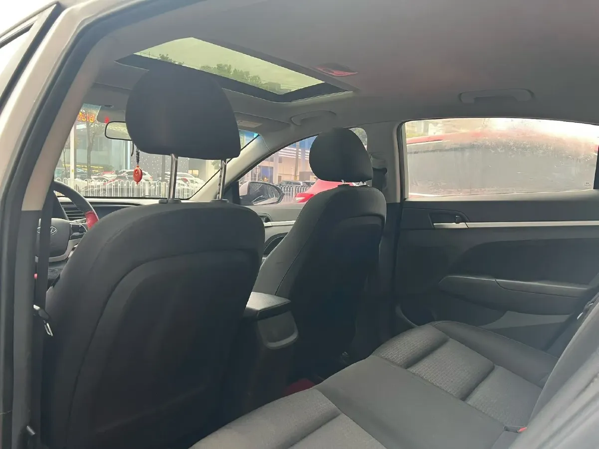 2018 Hyundai Elantra 1.6L 130HP L4 6AT,autocango,china used car exporter,china ev exporter,chinese used car exporter,chinese used ev exporter