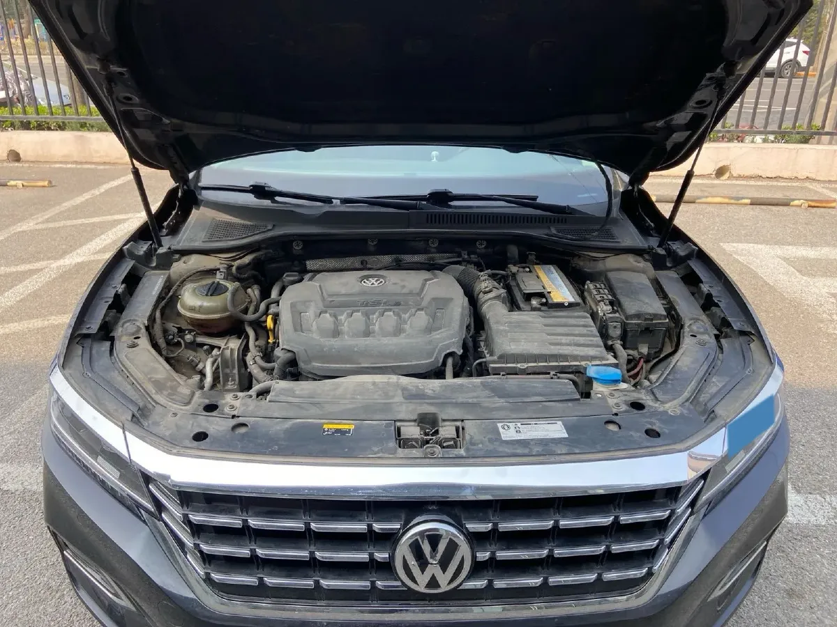 2020 Volkswagen Passat 2.0T 186HP L4 7DCT,autocango,china used car exporter,china ev exporter,chinese used car exporter,chinese used ev exporter