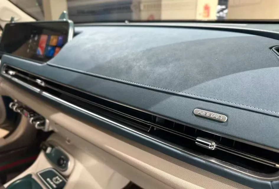 2024 Ora FunkyCat BEV 47.8KWH,autocango,china used car exporter,china ev exporter,chinese used car exporter,chinese used ev exporter