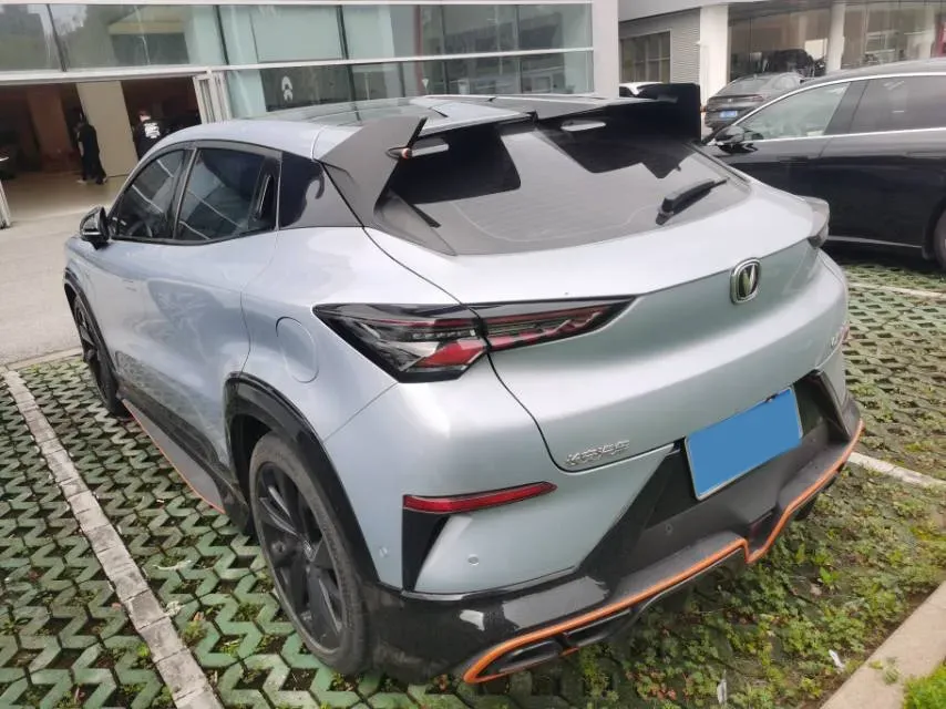 2021 ChangAn UNI-T 1.5T 180HP L4 7DCT,autocango,china used car exporter,china ev exporter,chinese used car exporter,chinese used ev exporter