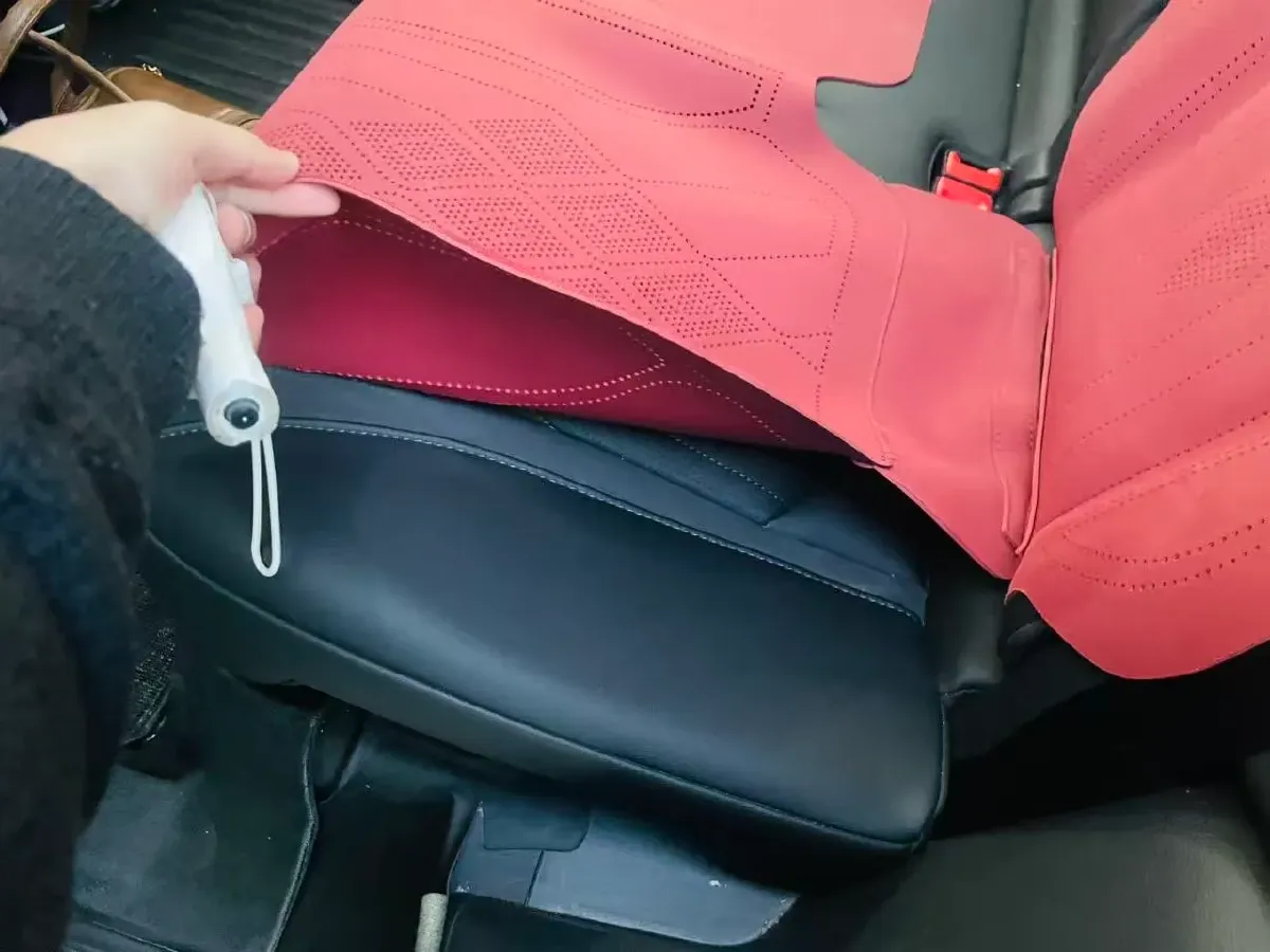 2023 HongQi HS5 2.0T 252HP L4 8AT,autocango,china used car exporter,china ev exporter,chinese used car exporter,chinese used ev exporter