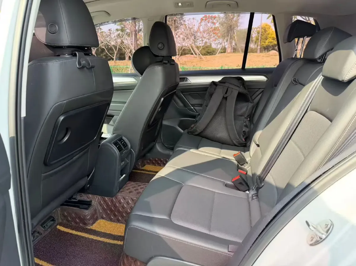 2019 Volkswagen Golf Sportsvan 1.4T 150HP L4 7DCT,autocango,china used car exporter,china ev exporter,chinese used car exporter,chinese used ev exporter