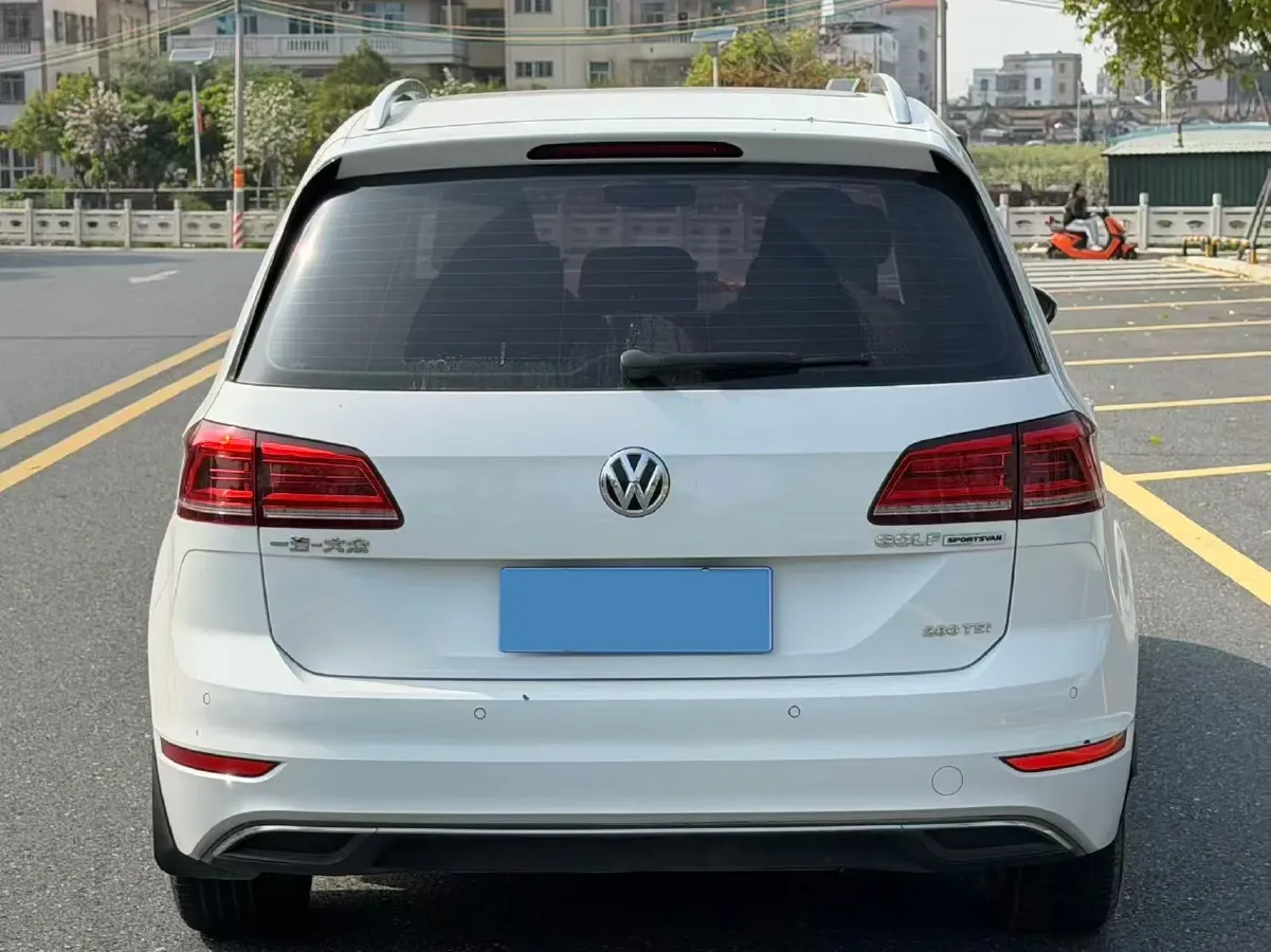 2019 Volkswagen Golf Sportsvan 1.4T 150HP L4 7DCT,autocango,china used car exporter,china ev exporter,chinese used car exporter,chinese used ev exporter