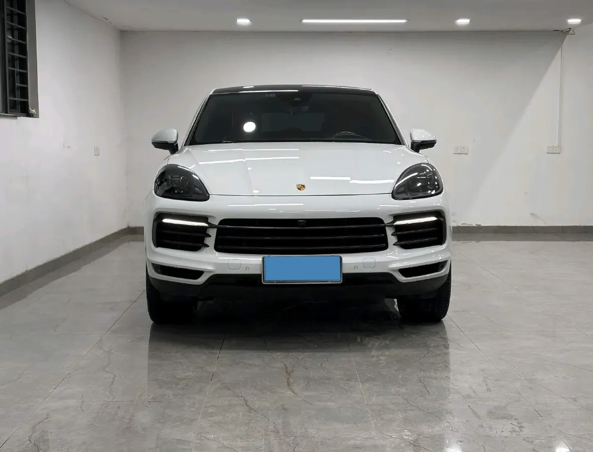 2023 Porsche Cayenne 3.0T 340HP V6 8AT,autocango,china used car exporter,china ev exporter,chinese used car exporter,chinese used ev exporter