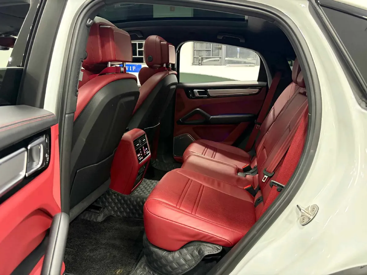 2023 Porsche Cayenne 3.0T 340HP V6 8AT,autocango,china used car exporter,china ev exporter,chinese used car exporter,chinese used ev exporter