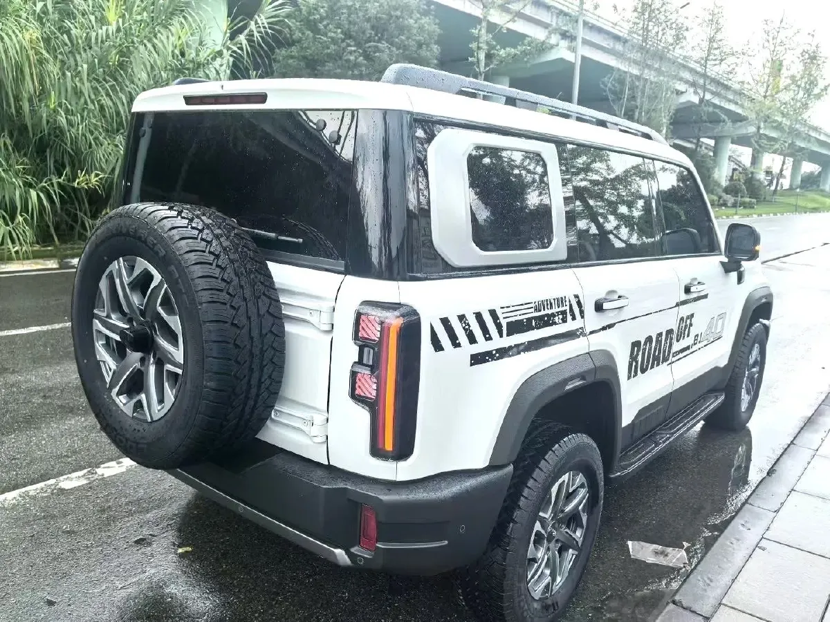 2025 Beijing BJ40 REEV REEV 188HP REEV 40.3KWH,autocango,china used car exporter,china ev exporter,chinese used car exporter,chinese used ev exporter