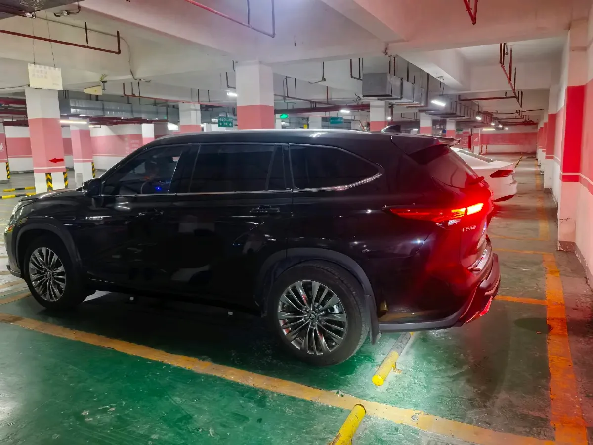 2023 Toyota Highlander 2.5L 189HP L4 E-CVT Hybrid,autocango,china used car exporter,china ev exporter,chinese used car exporter,chinese used ev exporter