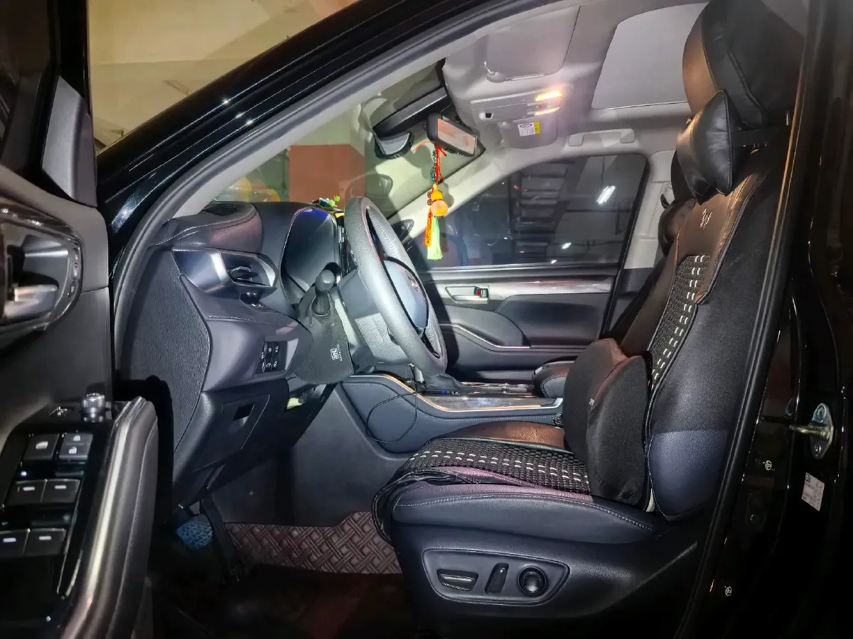 2023 Toyota Highlander 2.5L 189HP L4 E-CVT Hybrid,autocango,china used car exporter,china ev exporter,chinese used car exporter,chinese used ev exporter