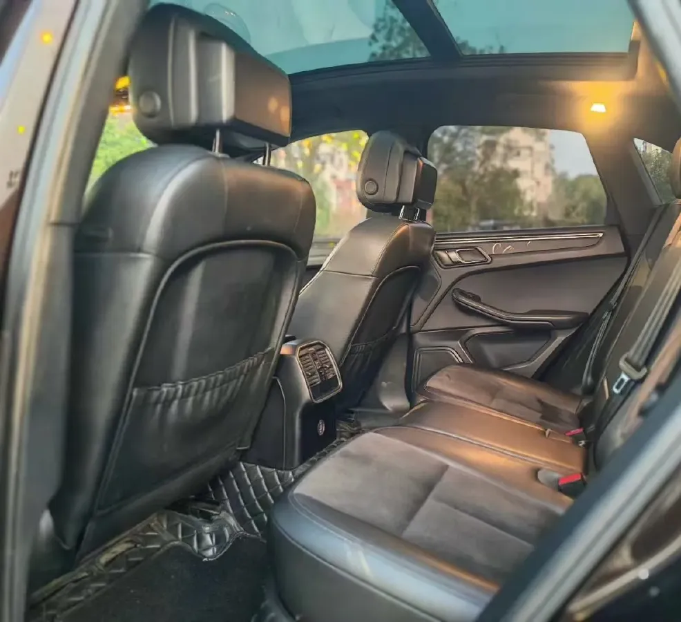 2018 Porsche Macan 3.0T 354HP V6 7DCT,autocango,china used car exporter,china ev exporter,chinese used car exporter,chinese used ev exporter