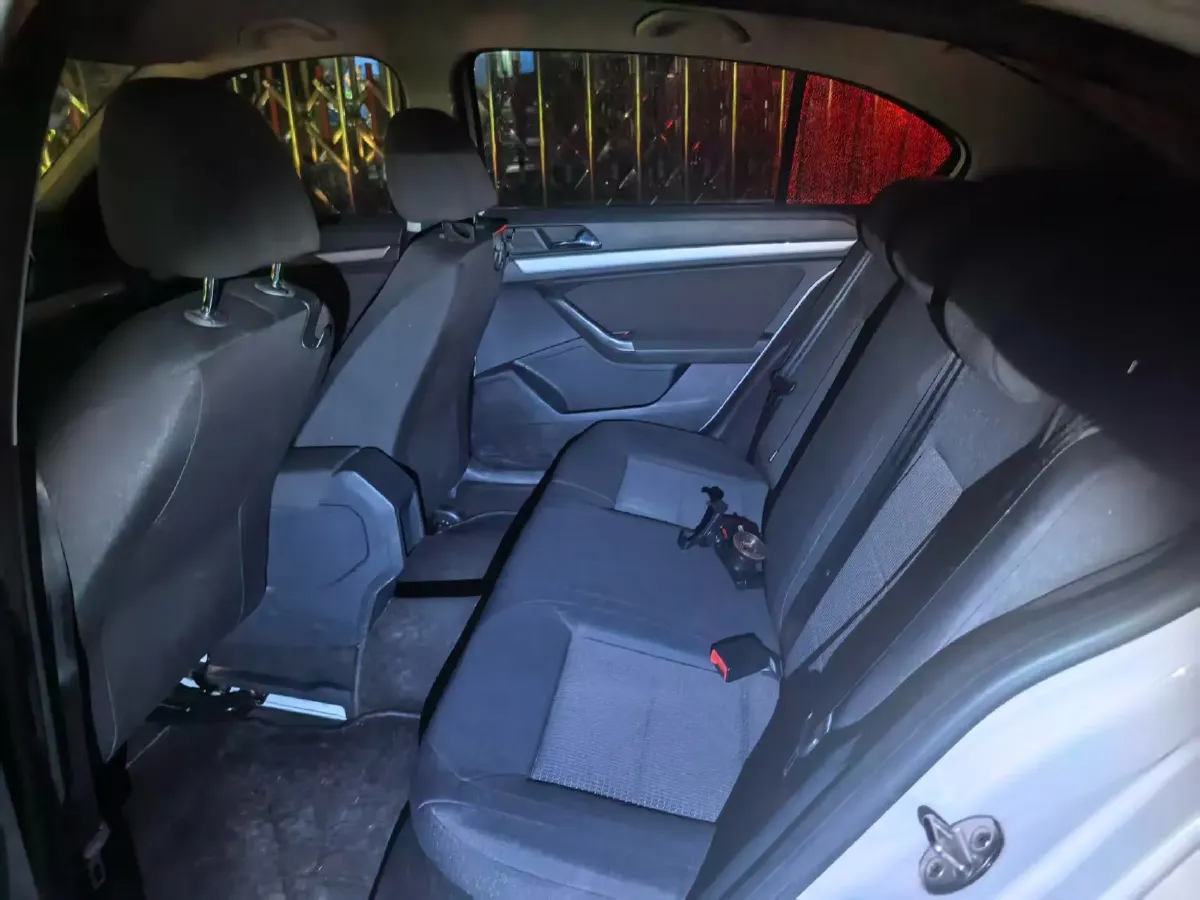 2017 Volkswagen Lavida 1.6L 110HP L4 6AT,autocango,china used car exporter,china ev exporter,chinese used car exporter,chinese used ev exporter