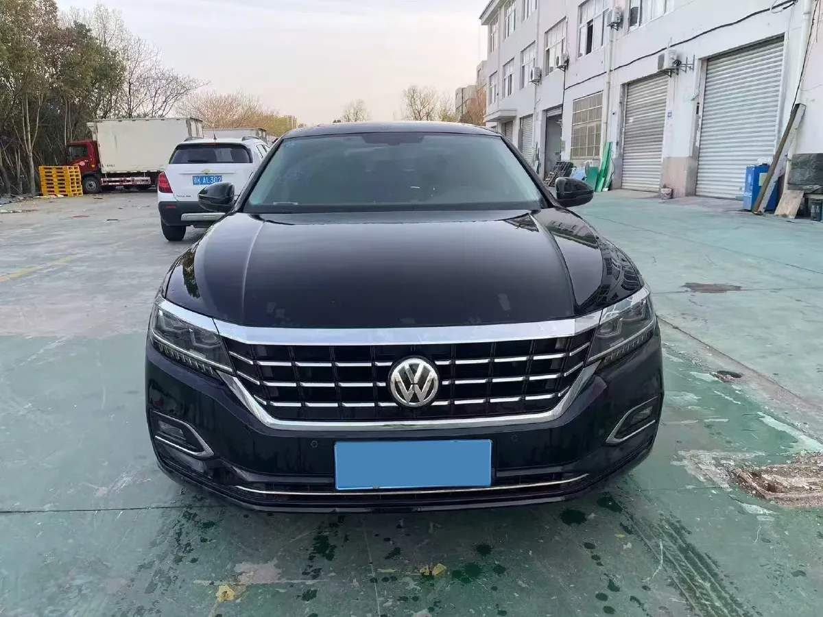 2019 Volkswagen Passat 2.0T 186HP L4 7DCT,autocango,china used car exporter,china ev exporter,chinese used car exporter,chinese used ev exporter
