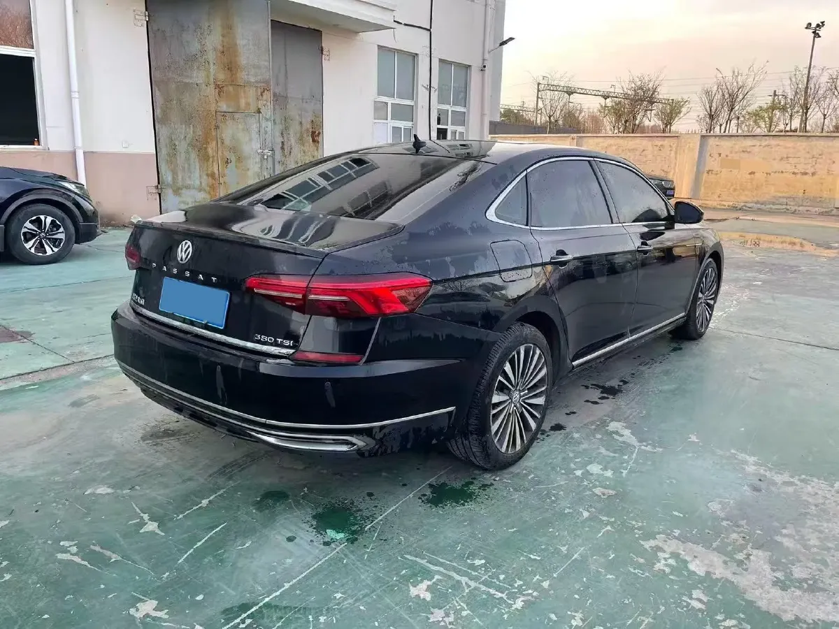 2019 Volkswagen Passat 2.0T 186HP L4 7DCT,autocango,china used car exporter,china ev exporter,chinese used car exporter,chinese used ev exporter