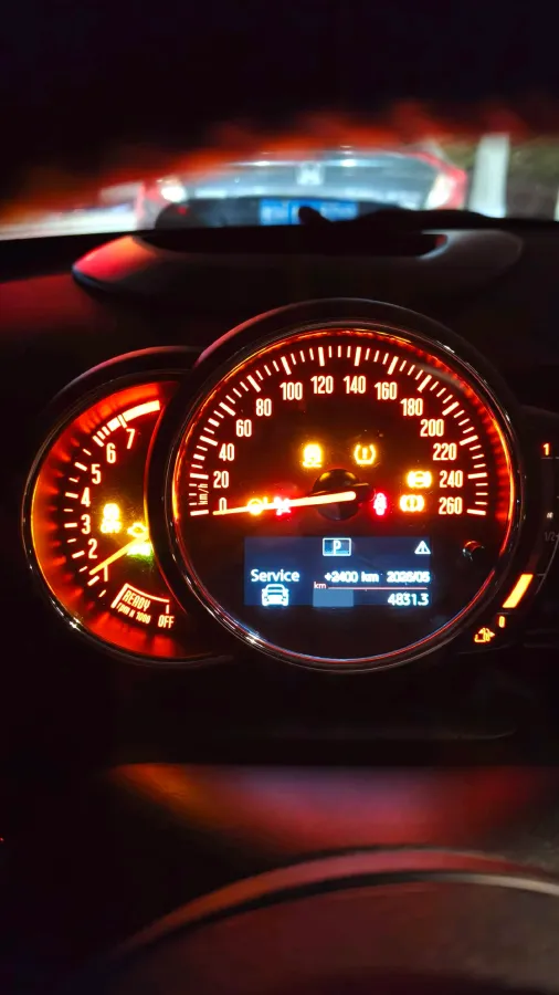 2019 MINI MINI 2.0T 192HP L4 7DCT,autocango,china used car exporter,china ev exporter,chinese used car exporter,chinese used ev exporter