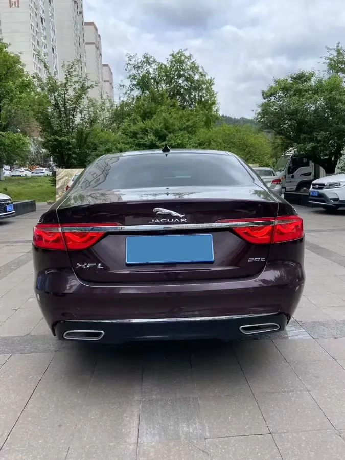 2019 HongQi HS7 3.0T 337HP V6 8AT,autocango,china used car exporter,china ev exporter,chinese used car exporter,chinese used ev exporter