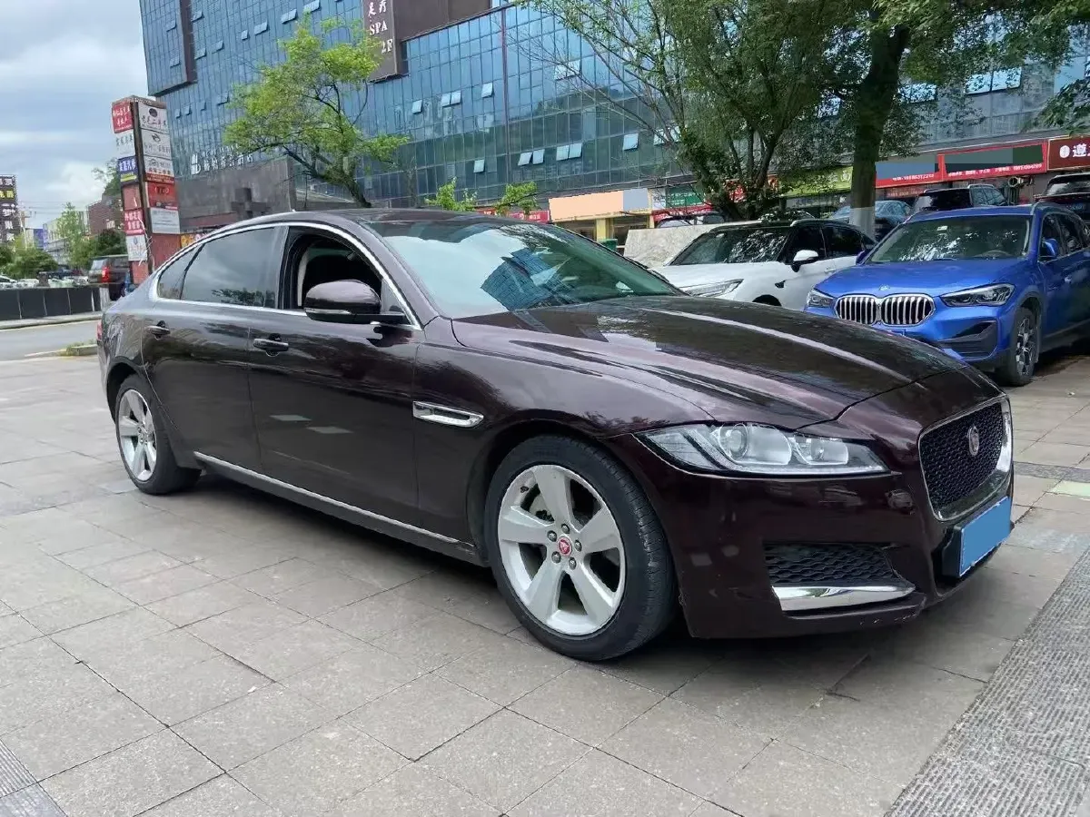 2019 HongQi HS7 3.0T 337HP V6 8AT,autocango,china used car exporter,china ev exporter,chinese used car exporter,chinese used ev exporter