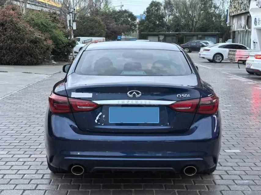 2018 Jeep Grand Commander 2.0T 265HP L4 9AT,autocango,china used car exporter,china ev exporter,chinese used car exporter,chinese used ev exporter