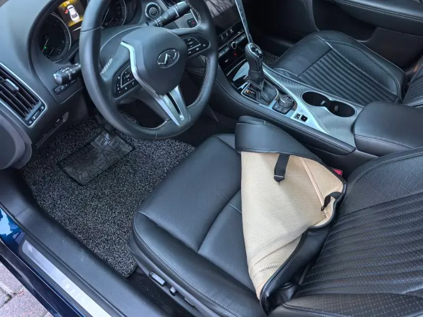 2018 Jeep Grand Commander 2.0T 265HP L4 9AT,autocango,china used car exporter,china ev exporter,chinese used car exporter,chinese used ev exporter