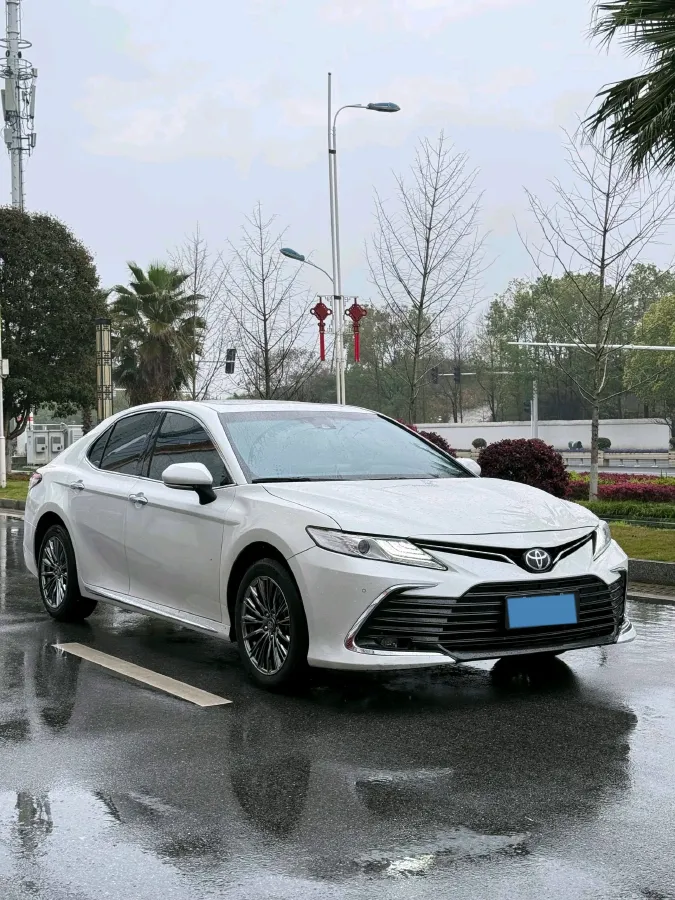 2023 Toyota Camry 2.0L 177HP L4 CVT,autocango,china used car exporter,china ev exporter,chinese used car exporter,chinese used ev exporter