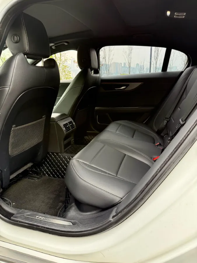 2021 Jaguar XEL 2.0T 200HP L4 8AT,autocango,china used car exporter,china ev exporter,chinese used car exporter,chinese used ev exporter