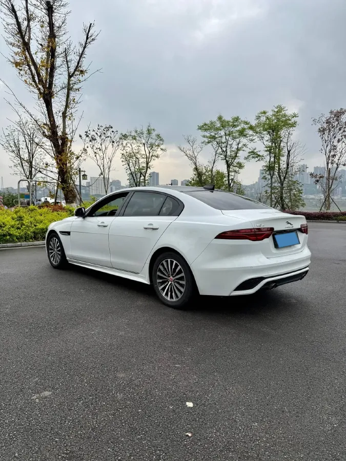 2021 Jaguar XEL 2.0T 200HP L4 8AT,autocango,china used car exporter,china ev exporter,chinese used car exporter,chinese used ev exporter