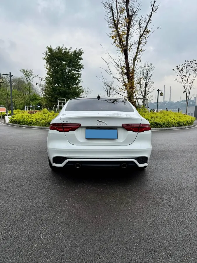 2021 Jaguar XEL 2.0T 200HP L4 8AT,autocango,china used car exporter,china ev exporter,chinese used car exporter,chinese used ev exporter